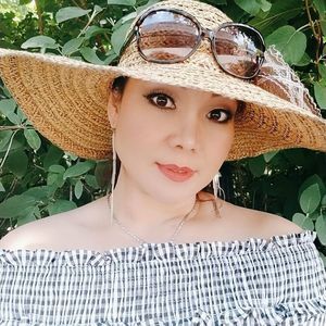 Meet your Posher, Huyen